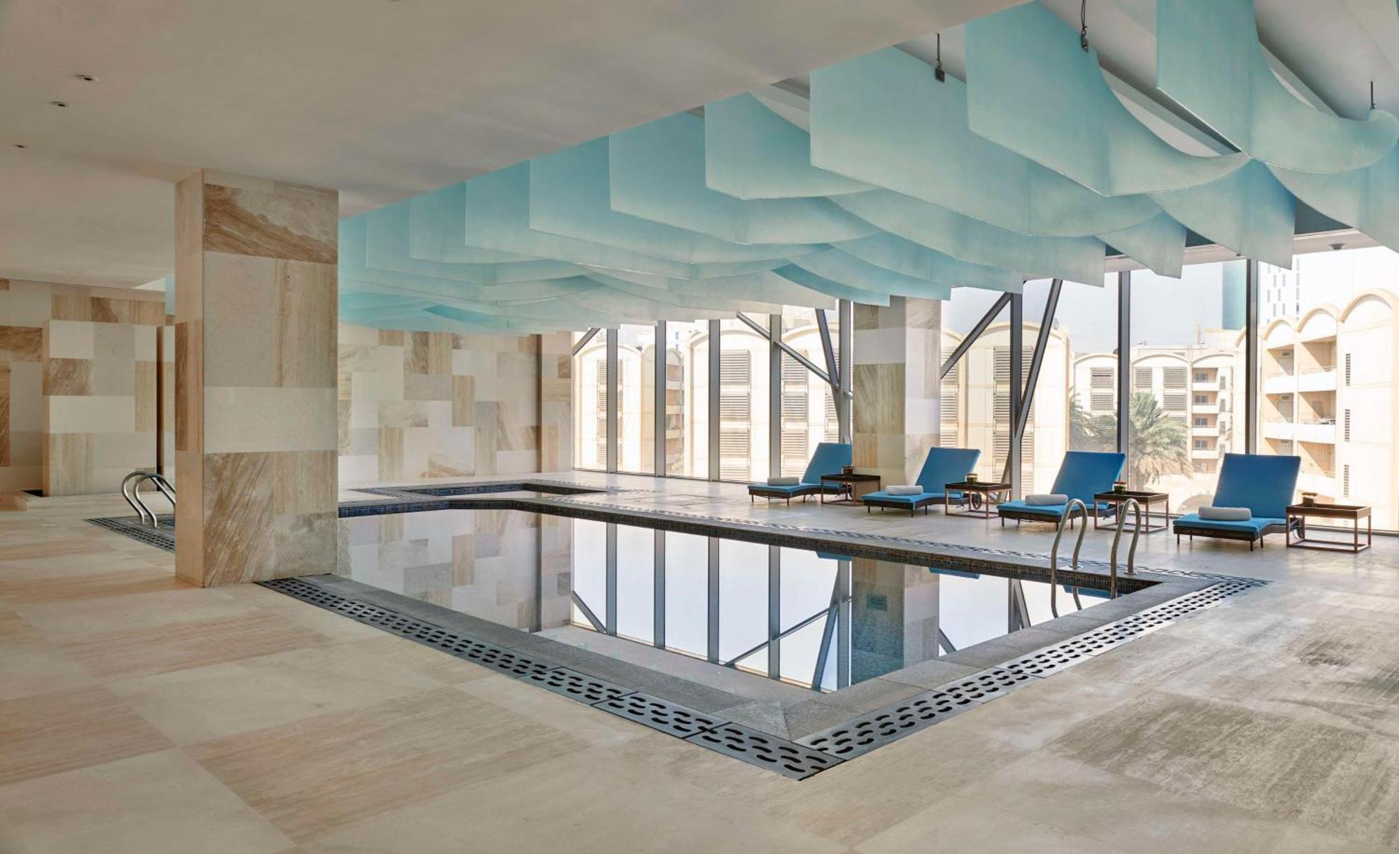 Hyatt Regency Riyadh Olaya Luaran gambar The swimming pool at the hotel