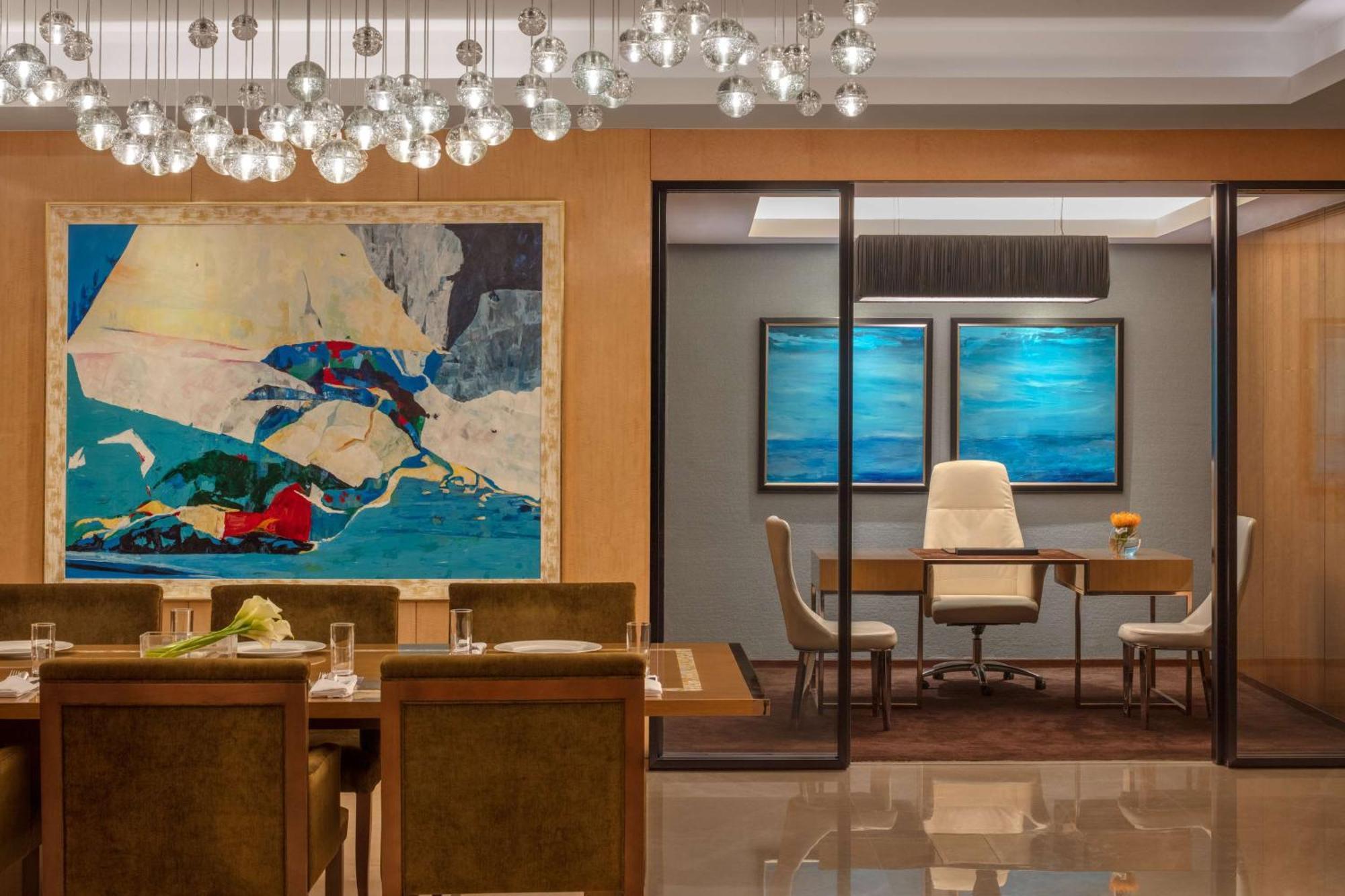 Hyatt Regency Riyadh Olaya Luaran gambar The interior of the office of the Prime Minister of the Republic of Cyprus